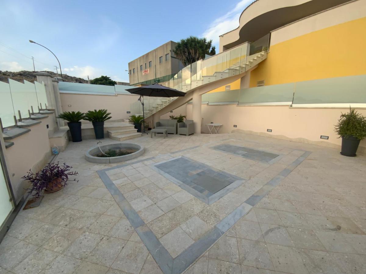 Oasi Nel Deserto Bed and Breakfast Custonaci Exterior foto